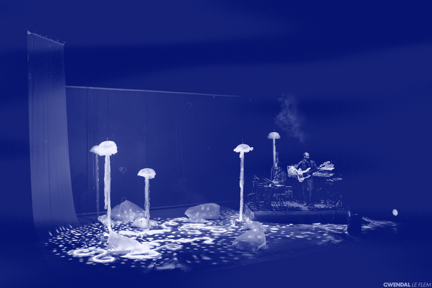 Affiche Sous les Mers en concert à L'Épicerie Moderne